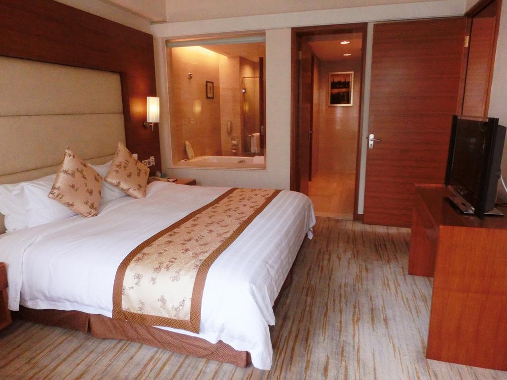 ОТЕЛЬ RAMADA PLAZA GUANGZHOU ГУАНЧЖОУ 5* (Китай) - от 4444 RUB | NOCHI